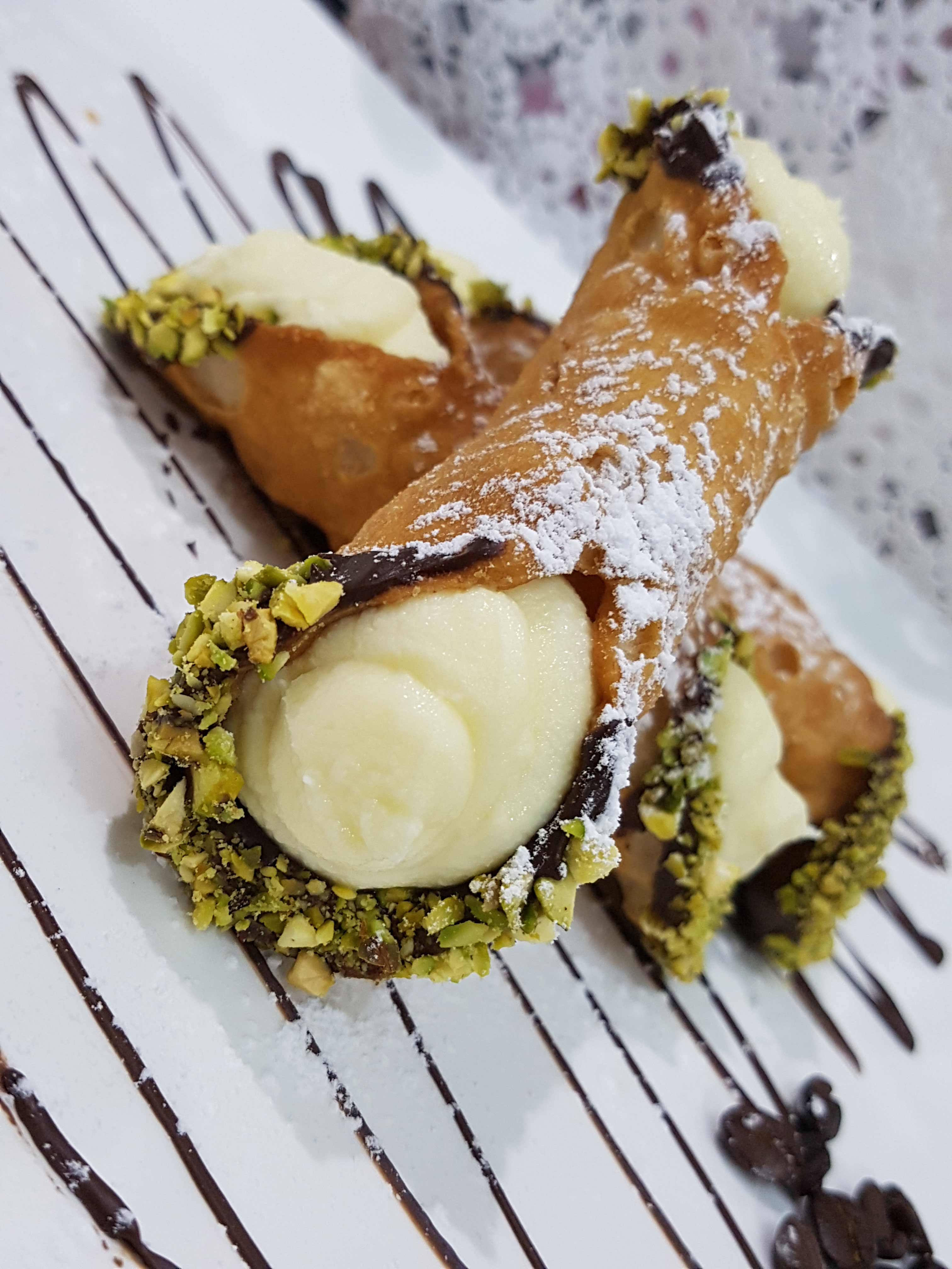 Cannoli